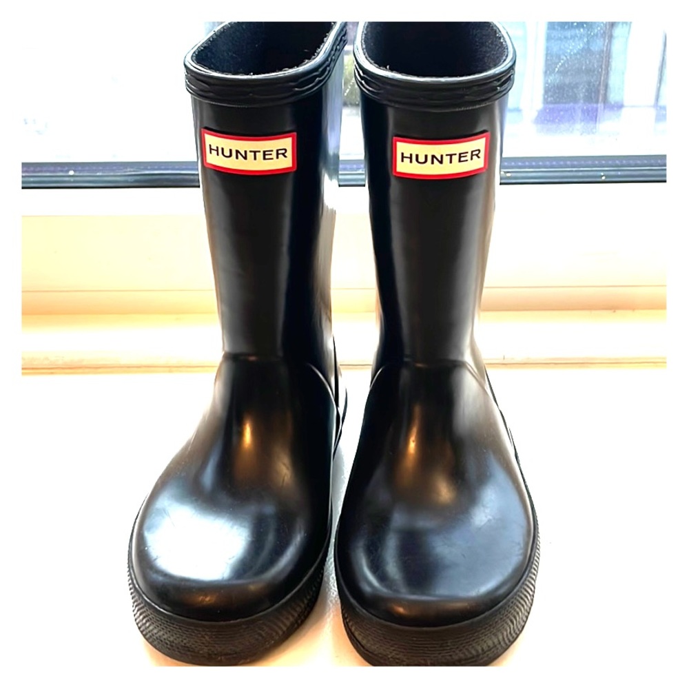 Hunter black kids rainbow boots US10